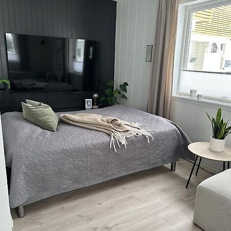 Lofoten Kabelvag-Small Apartment Exterior photo